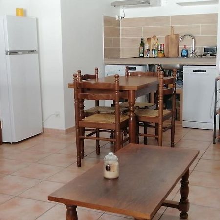 T2 6 Couchages. Plein Centre Appartement Ax-les-Thermes Buitenkant foto