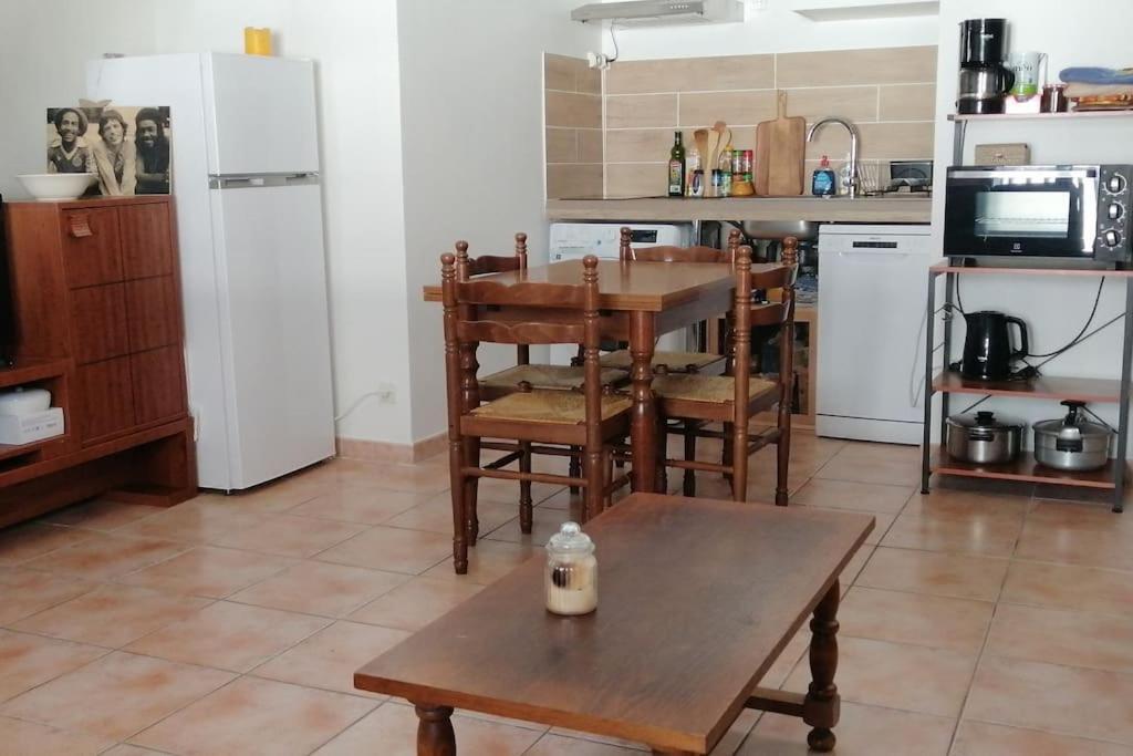 T2 6 Couchages. Plein Centre Appartement Ax-les-Thermes Buitenkant foto